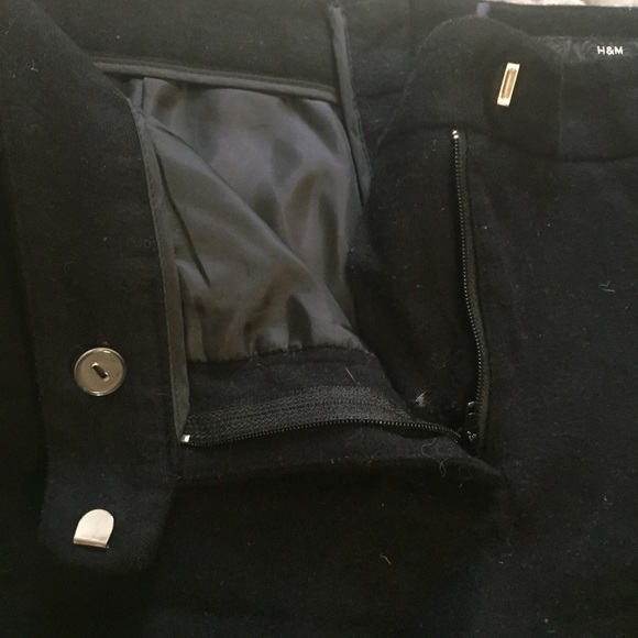 π€ Step Up Your Style Game with Black H&M Size 10 Wool Pants! π€ - Picture 5 of 8